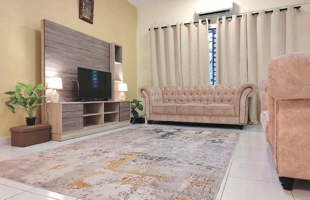 Villa Impiana Homestay-1
